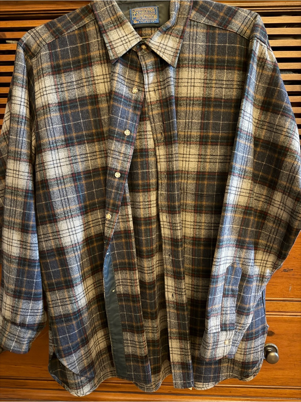 Vintage 1980s Pendleton Blue, Green and Cream Plaid Flannel Button-Up Shirt